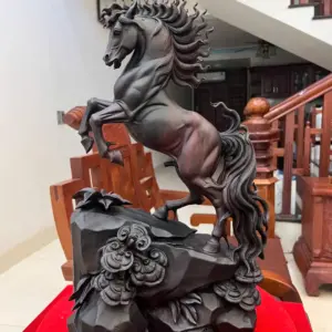 6_Nhất Mã Phi Thiên Gỗ Trắc Đen Liền Khối Hàng Kỹ Đẹp Giá 7.600 Triệu Kích Thước Cao 48cm, Ngang 29cm, Sâu 15cm Tượng Nhất Mã Phi Thiên Gỗ Trắc Đen Liền Khối Cao 48cm