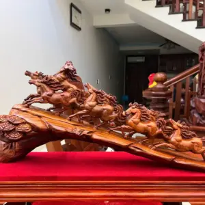 Tượng Cầu Bát Mã Gỗ Sưa Bắc Liền Khối Hàng Đục Kỹ Đẹp G5115