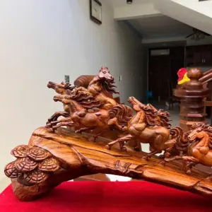 Tượng Cầu Bát Mã Gỗ Sưa Bắc Liền Khối Hàng Đục Kỹ Đẹp G5115