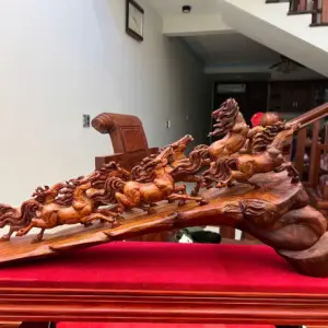 Tượng Cầu Bát Mã Gỗ Sưa Bắc Liền Khối Hàng Đục Kỹ Đẹp G5115