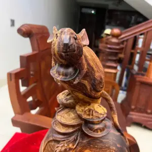Tượng Chuột Bê Vàng Gỗ Cẩm Việt Siêu Vân Liền Khối G5000