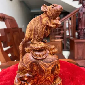 Tượng Chuột Bê Vàng Gỗ Cẩm Việt Siêu Vân Liền Khối G5143