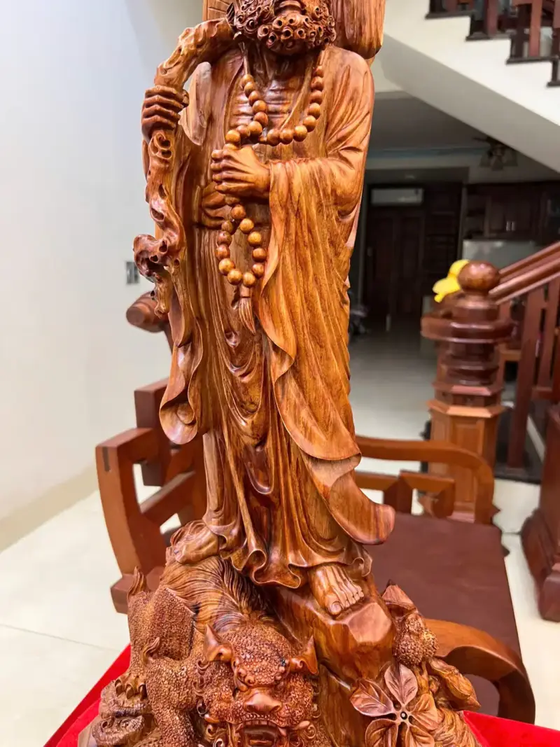 Tượng Cụ Đạt Ma Đứng Nghê Gỗ Sưa Bắc Liền Khối Đục Đẹp Kỹ Sắc Nét G5091