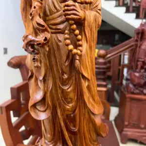 Tượng Cụ Đạt Ma Đứng Nghê Gỗ Sưa Bắc Liền Khối Đục Đẹp Kỹ Sắc Nét G5091