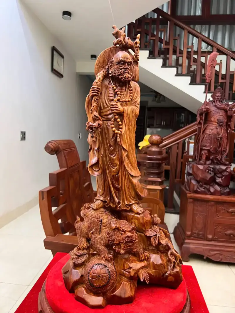 Tượng Cụ Đạt Ma Đứng Nghê Gỗ Sưa Bắc Liền Khối Đục Đẹp Kỹ Sắc Nét G5091