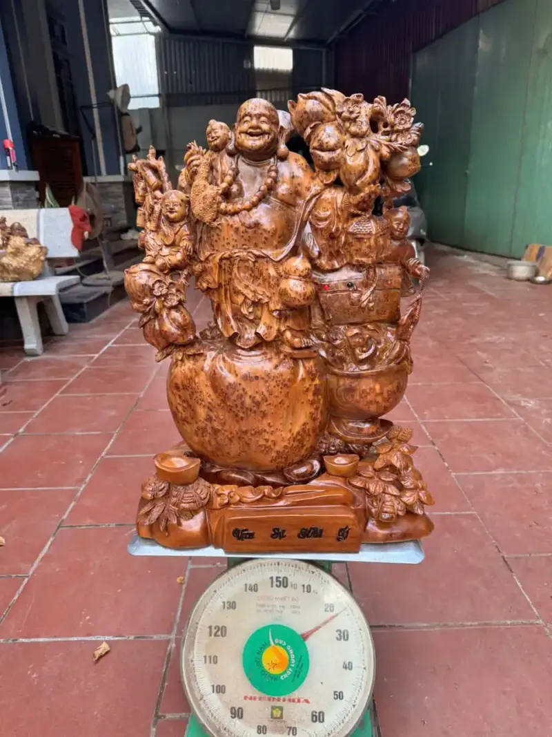 cu-di-lac-tam-phuc-go-nu-ngoc-G5397-2 Tượng Cụ Di Lặc Tam Phúc Gỗ Nu Ngọc Am Làm Thủ Công Đẹp Liền Khối G5397