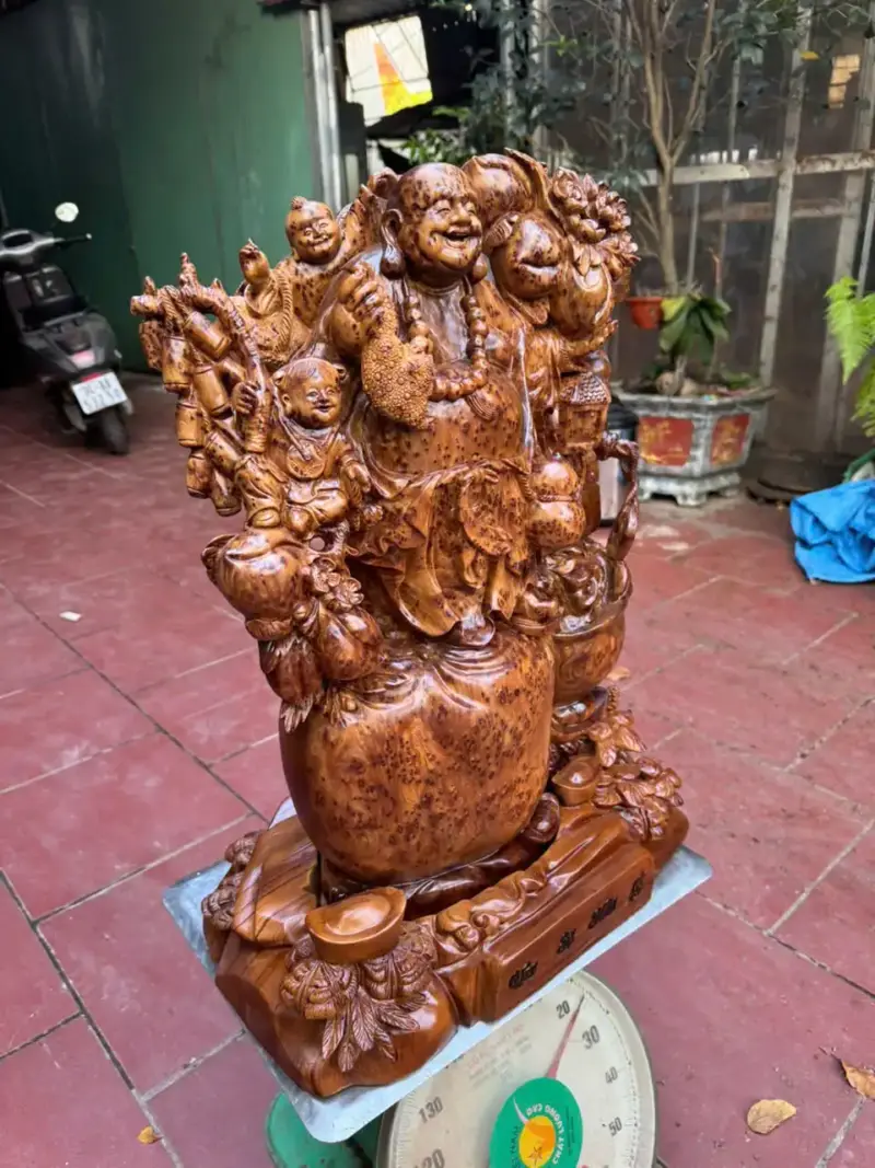 cu-di-lac-tam-phuc-go-nu-ngoc-G5397-7 Tượng Cụ Di Lặc Tam Phúc Gỗ Nu Ngọc Am Làm Thủ Công Đẹp Liền Khối G5397