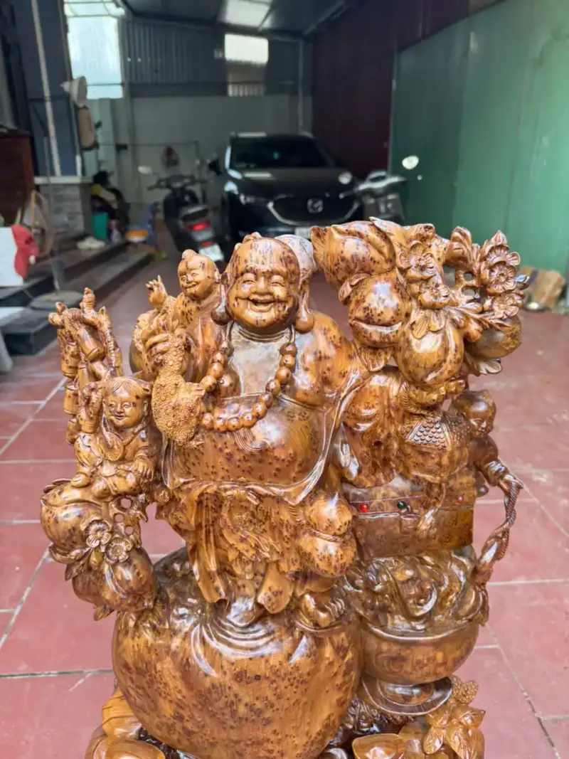 cu-di-lac-tam-phuc-go-nu-ngoc-G5397-9 Tượng Cụ Di Lặc Tam Phúc Gỗ Nu Ngọc Am Làm Thủ Công Đẹp Liền Khối G5397