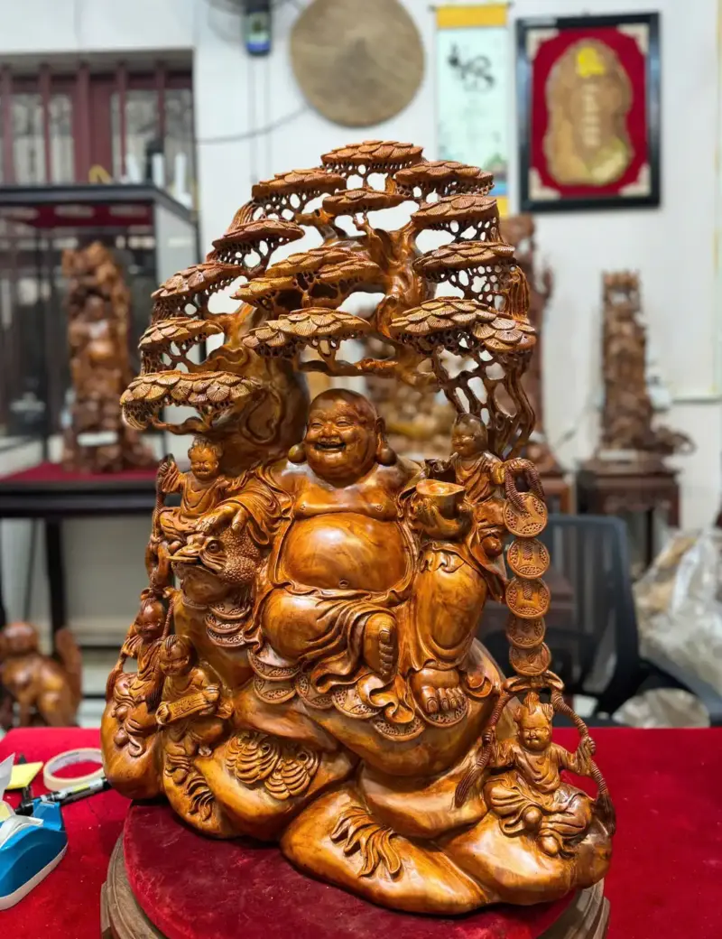 Tượng Di Lặc Ngũ Phúc Ngồi Gốc Tùng Gỗ Hương Ta Liền Khối G5298