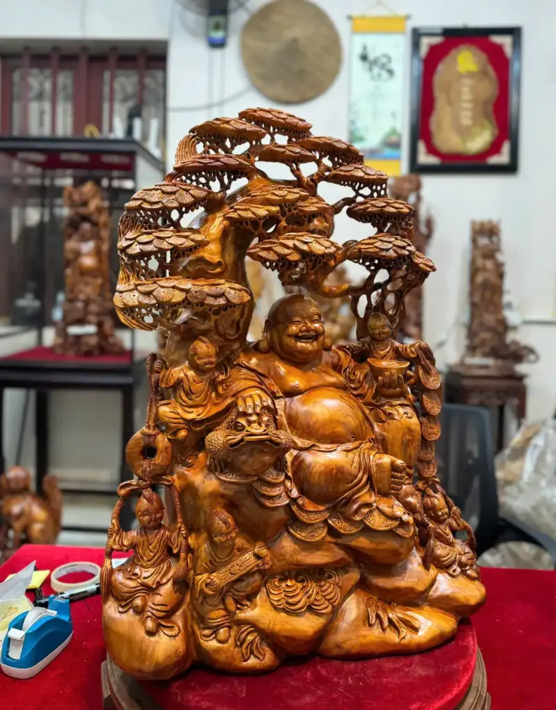 Tượng Di Lặc Ngũ Phúc Ngồi Gốc Tùng Gỗ Hương Ta Liền Khối G5298