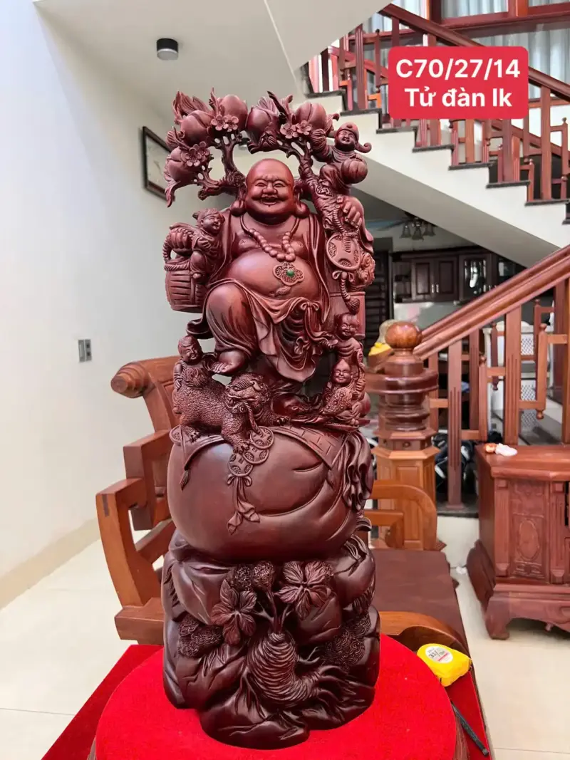 Tượng Di Lặc Ngũ Phúc Vác Đào Gỗ Tử Đàn Liền Khối Đục Kỹ Nét G5009
