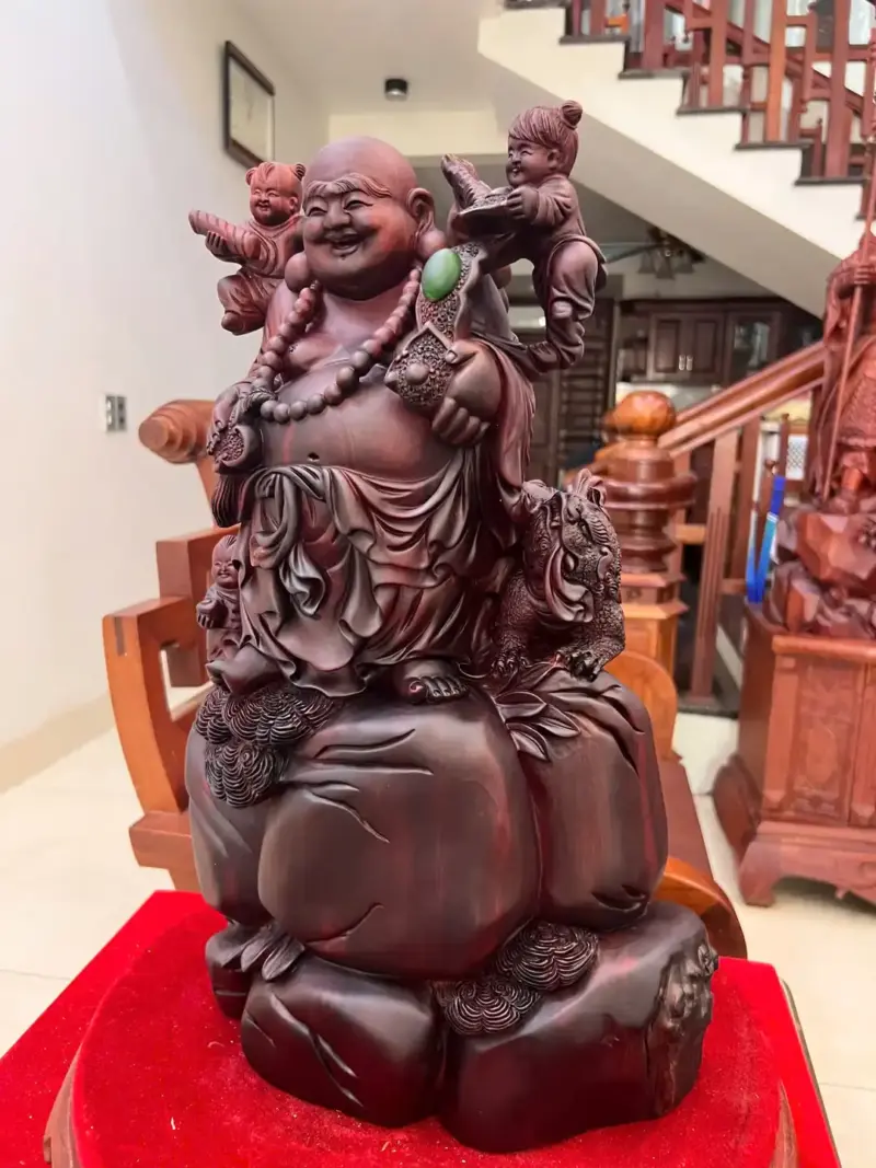 Tượng Di Lặc Tam Phúc Thuần Nghê Gỗ Tử Đàn Liền Khối Đục Kỹ Đẹp G5116
