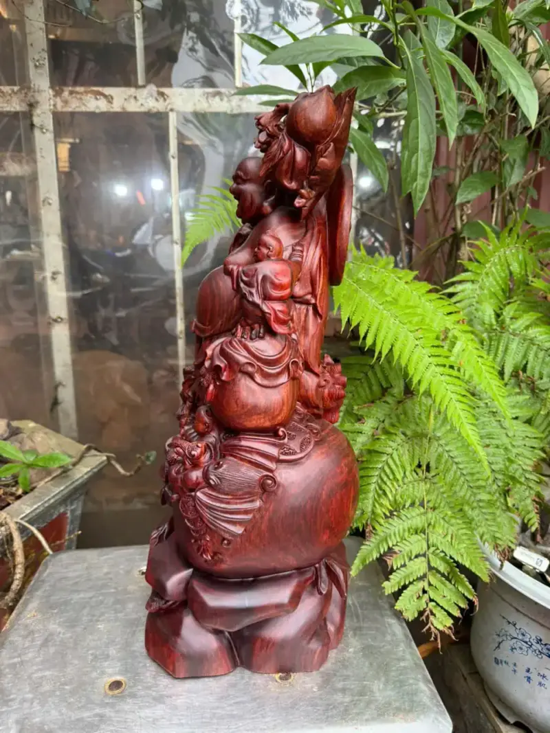 Tượng Di Lặc Đứng Bao Tiền Gỗ Tử Đàn Liền Khối Hàng Đẹp G5318