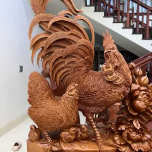 gia-inh-ga-go-ngoc-am-G5146-3_Gia Đình Gà Gỗ Ngọc Am Liền Khối Hàng Nghệ Nhân Giá 8.200 Triệu Kích Thước Cao 66cm, Ngang 50cm, Sâu 19cm Tượng Gia Đình Gà Gỗ Ngọc Am Liền Khối Hàng Nghệ Nhân G5146