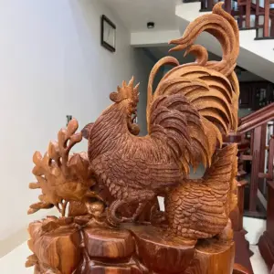 gia-inh-ga-go-ngoc-am-G5146-5_Gia Đình Gà Gỗ Ngọc Am Liền Khối Hàng Nghệ Nhân Giá 8.200 Triệu Kích Thước Cao 66cm, Ngang 50cm, Sâu 19cm Tượng Gia Đình Gà Gỗ Ngọc Am Liền Khối Hàng Nghệ Nhân G5146