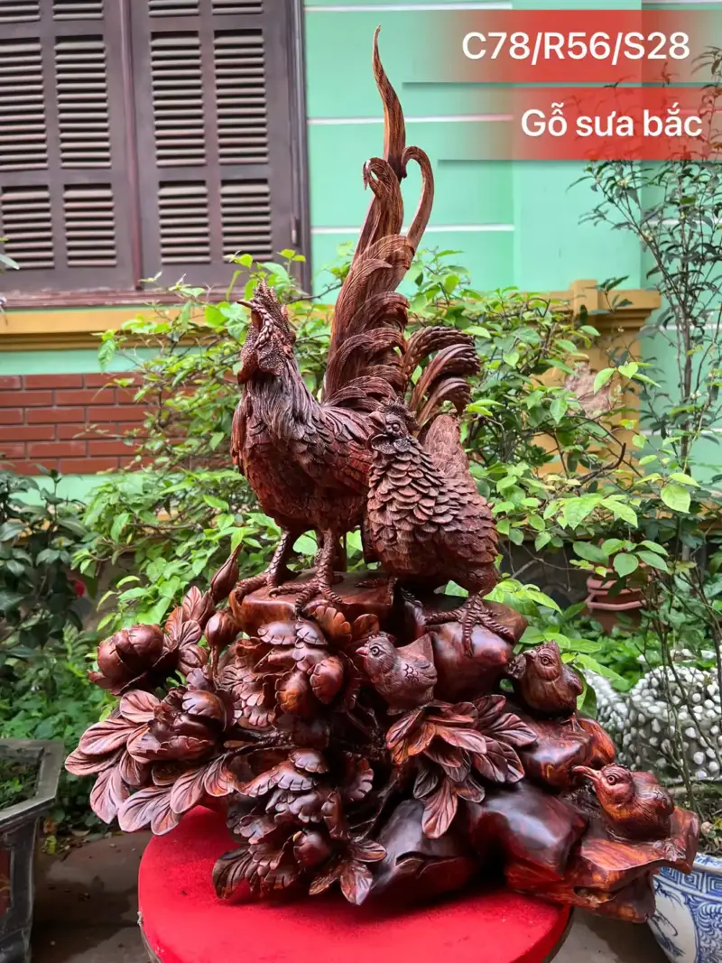 Tượng Gia Đình Gà Gỗ Sưa Bắc Đỏ Hàng Kỹ Liền Khối G5323