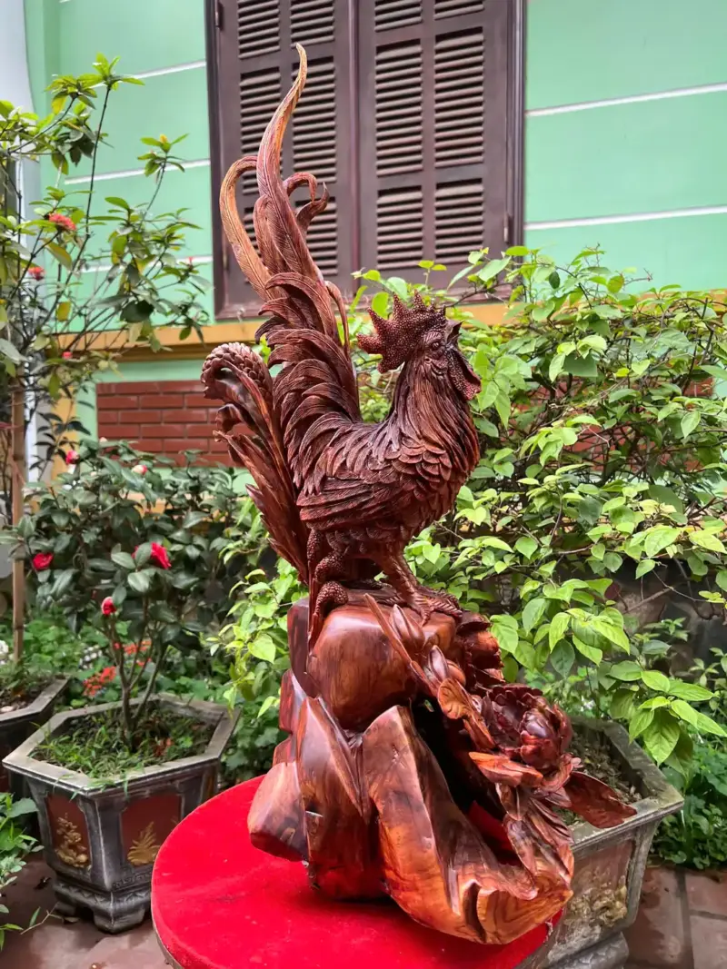 Tượng Gia Đình Gà Gỗ Sưa Bắc Đỏ Hàng Kỹ Liền Khối G5323