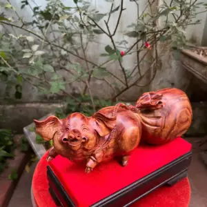 Tượng Heo Kéo Bao Tiền Gỗ Sưa Bắc Liền Khối G5326