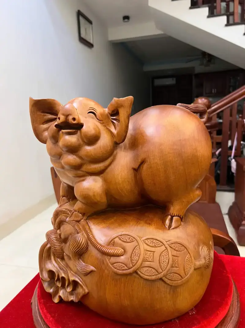 Tượng Heo Nằm Bao Tiền Gỗ Ngọc Am Liền Khối G5073