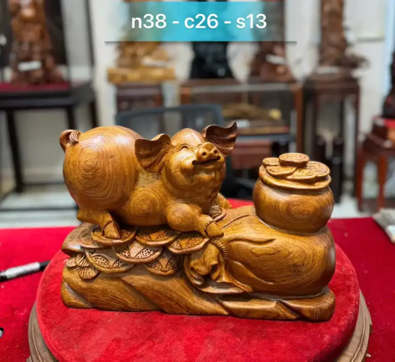 Tượng Heo Tiền Vàng Gỗ Hương Liền Khối G5331