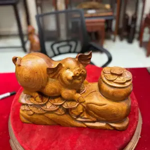 Tượng Heo Tiền Vàng Gỗ Hương Liền Khối G5331