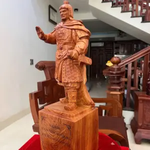 Tượng Hoàng Đế Quang Trung Gỗ Hương Đá Liền Khối G5063