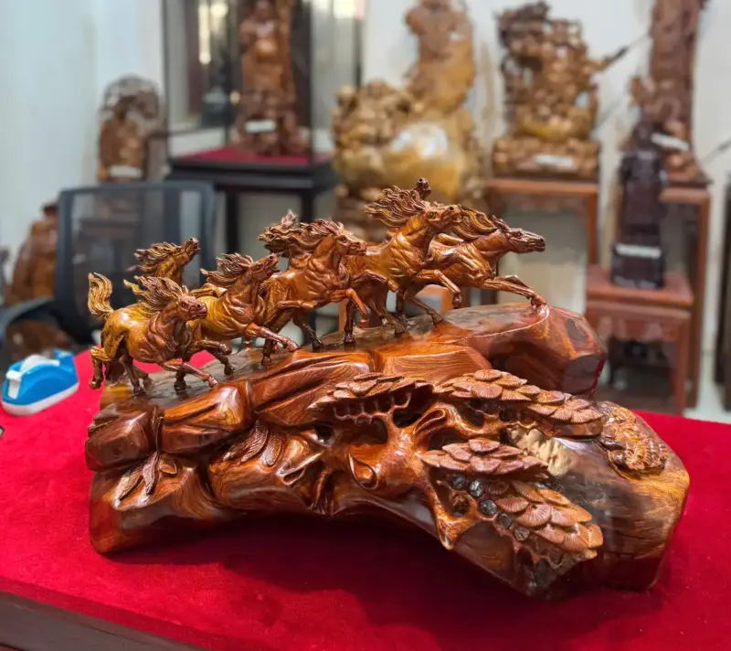 Tượng Mã Đáo Thành Công Gỗ Cẩm Hàng Kỹ Đẹp Liền Khối G5334