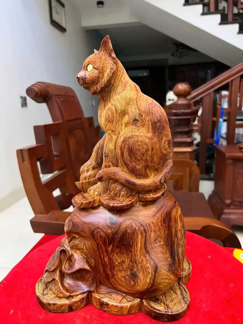 Tượng Mèo Ngồi Bao Tiền Gỗ Cẩm Việt Liền Khối G5149
