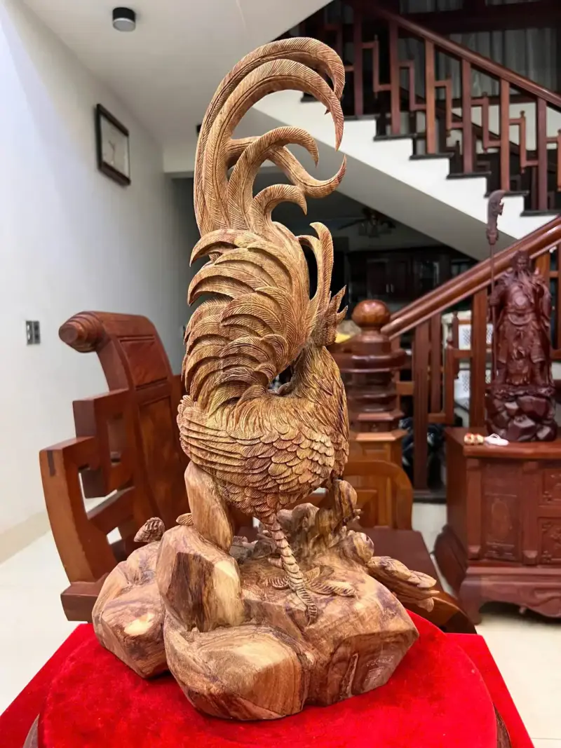 Tượng Nhất Kê Gỗ Sưa Bắc Gỗ Già Tím Hàng Nghệ Nhân Tắc Kê Có Sơn G5011
