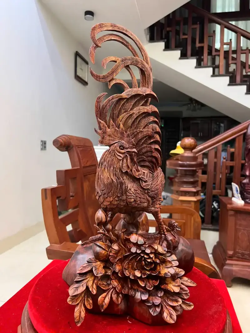 Tượng Nhất Kê Gỗ Sưa Bắc Liền Khối Chất Gỗ Già Tím Lịm Hàng Nghệ Nhân Tắc Kê G5013