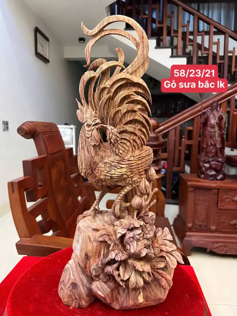 Tượng Nhất Kê Gỗ Sưa Bắc Liền Khối Hàng Nghệ Nhân Tắc Kê Vân Tím Lịm Có Sơn G5014