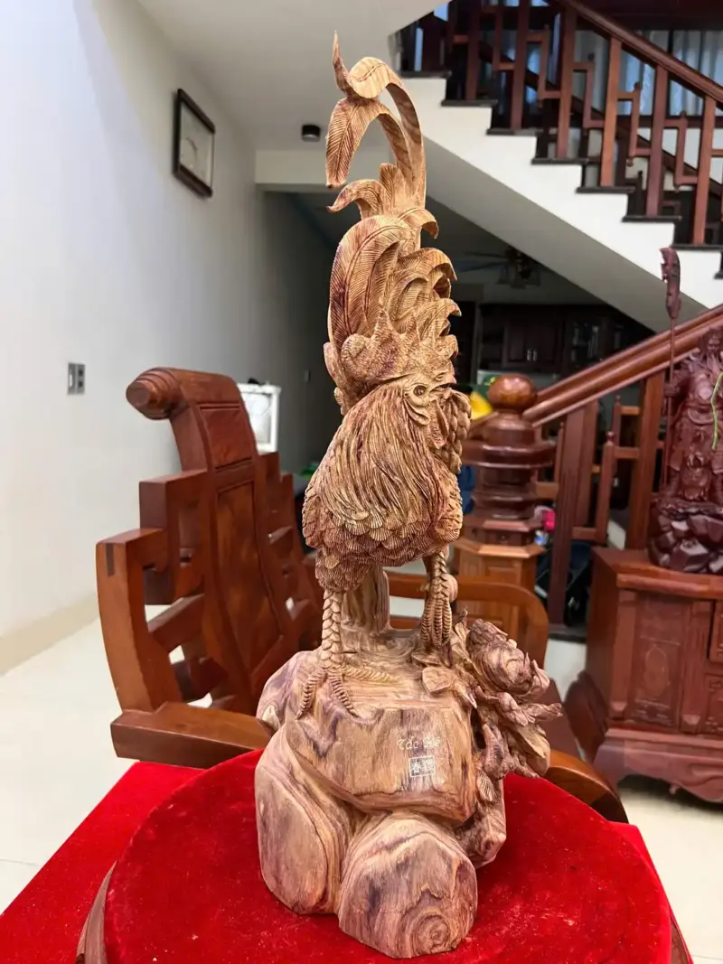 Tượng Nhất Kê Gỗ Sưa Bắc Liền Khối Hàng Nghệ Nhân Tắc Kê Vân Tím Lịm Có Sơn G5014