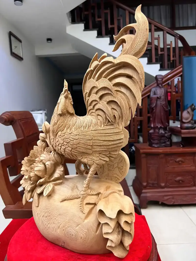 Tượng Nhất Kê Đứng Bao Tiền Gỗ Ngọc Am Hàng Kỹ Liền Khối G5067