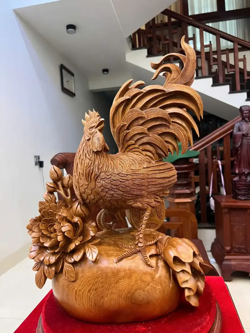 Tượng Nhất Kê Đứng Bao Tiền Gỗ Ngọc Am Hàng Kỹ Liền Khối G5083