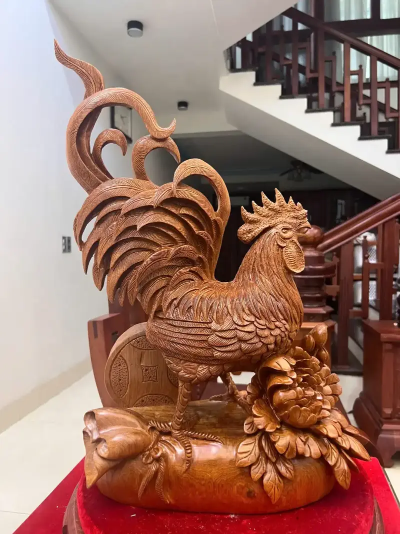 Tượng Nhất Kê Đứng Bao Tiền Gỗ Ngọc Am Liền Khối G5135