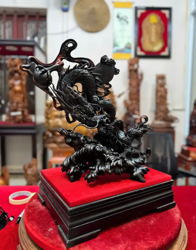 Tượng Nhất Long Vờn Ngọc Gỗ Trắc Hàng Đẹp Liền Khối G5342
