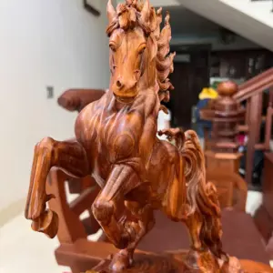 Tượng Nhất Mã Gỗ Sưa Bắc Hàng Kỹ G5019