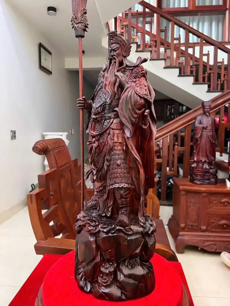 Tượng Quan Công Gỗ Trắc Việt Liền Khối Hàng Kỹ Đục Sắc Nét G5022