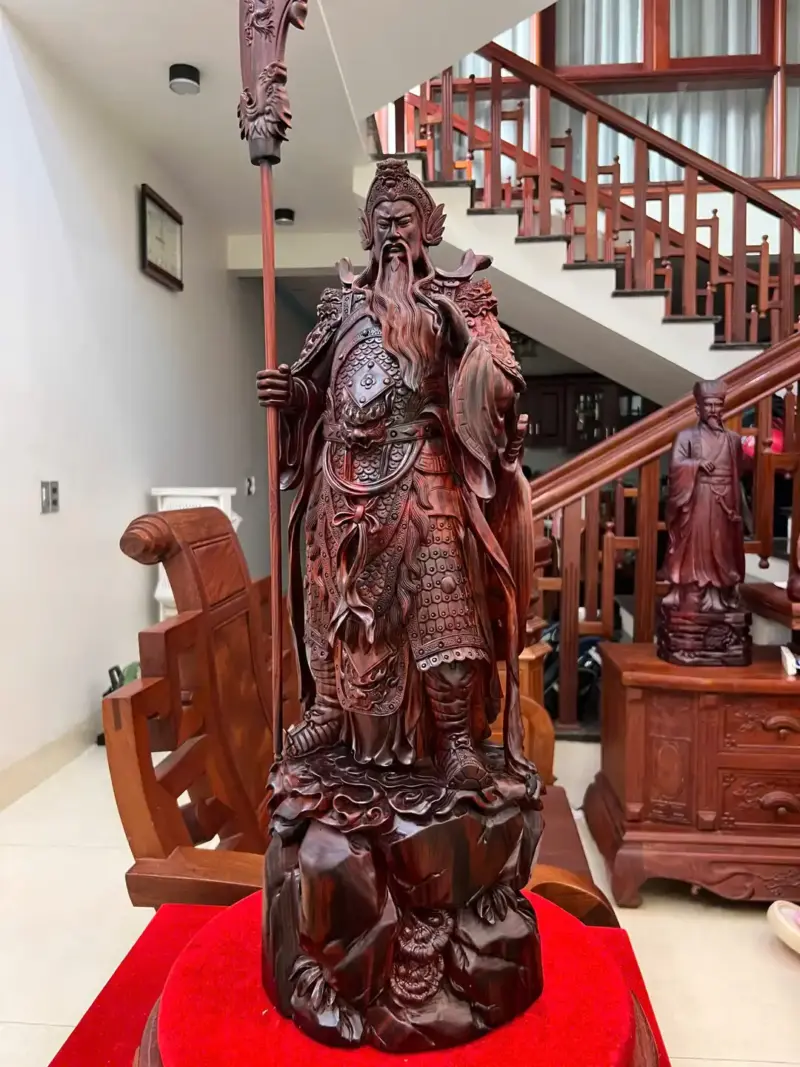 Tượng Quan Công Gỗ Trắc Việt Liền Khối Gỗ Đẹp Hàng Kỹ Đục Sắc Nét G5137