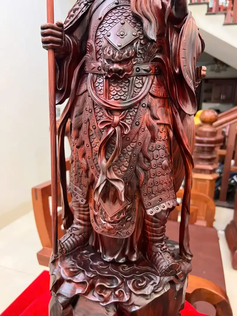 Tượng Quan Công Gỗ Trắc Việt Liền Khối Gỗ Đẹp Hàng Kỹ Đục Sắc Nét G5137
