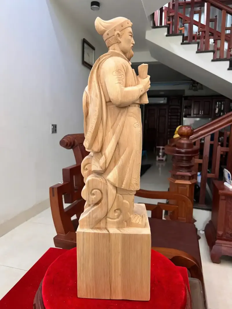 Tượng Trần Quốc Tuấn Ngọc Am Liền Khối Có Sơn G5036