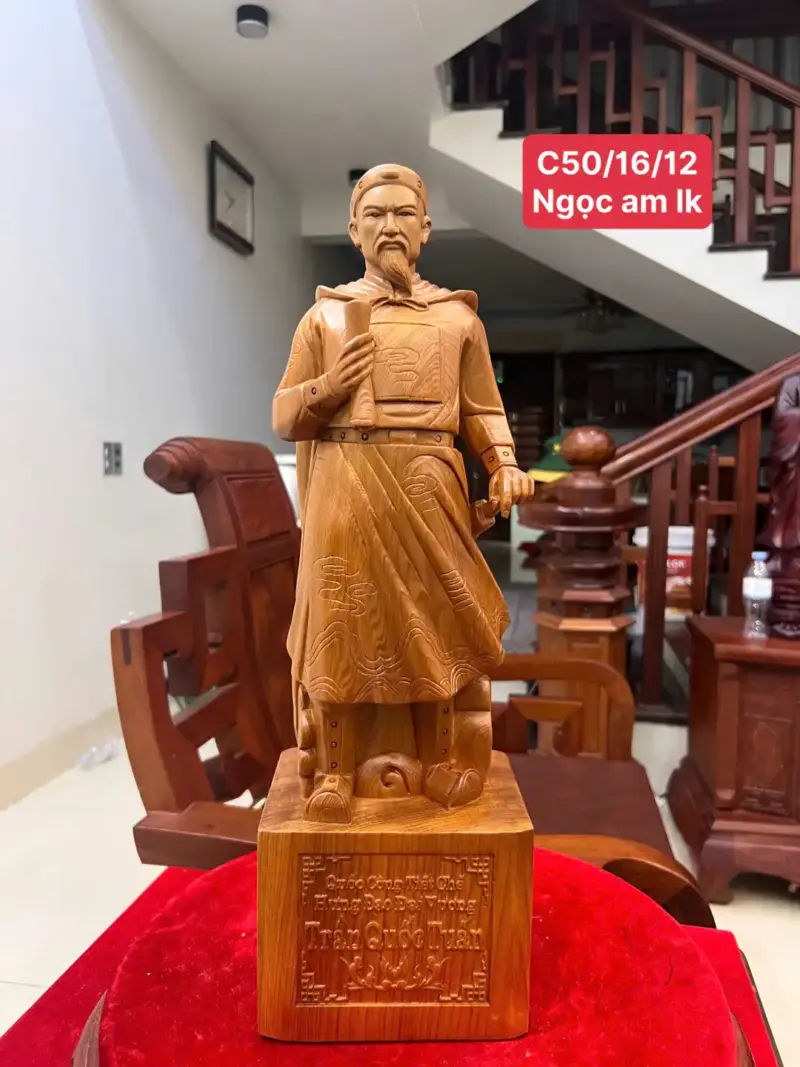 Tượng Trần Quốc Tuấn Ngọc Am Liền Khối G5061