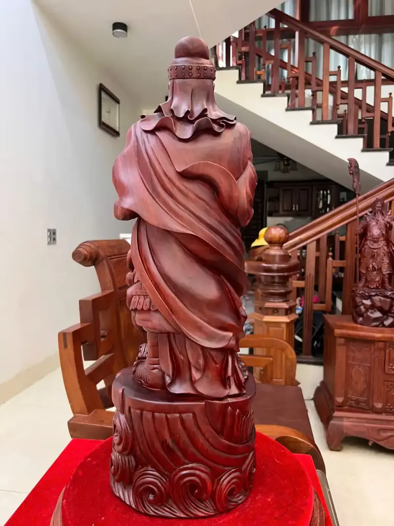 Tượng Trần Quốc Tuấn Chống Kiếm Gỗ Tử Đàn Liền Khối G5025