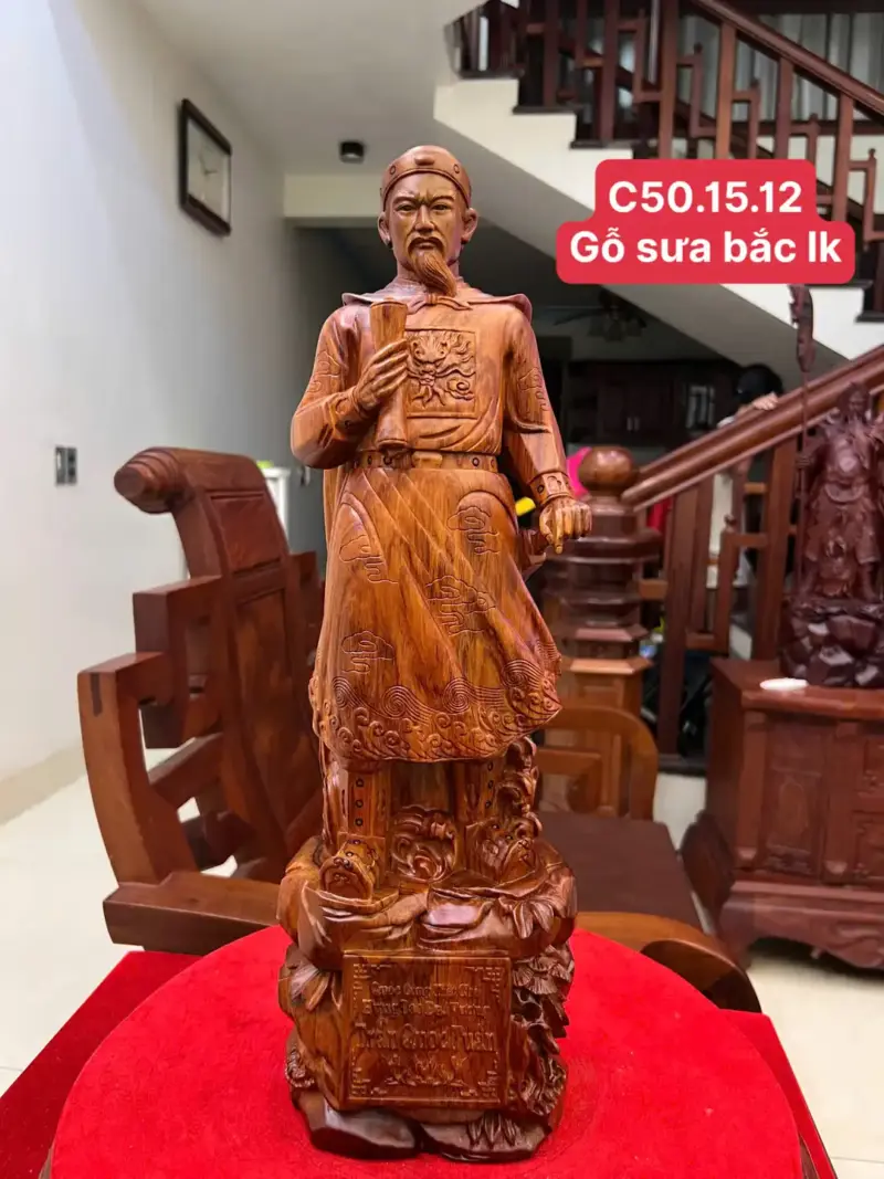 Tượng Trần Quốc Tuấn Gỗ Sưa Bắc Liền Khối G5028