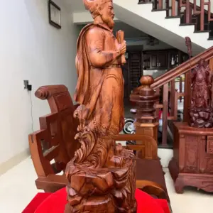 Tượng Trần Quốc Tuấn Gỗ Sưa Bắc Liền Khối Vân Đẹp G5029