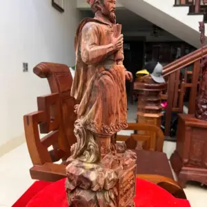 Tượng Trần Quốc Tuấn Gỗ Trắc Việt Liền Khối Có Sơn G5030