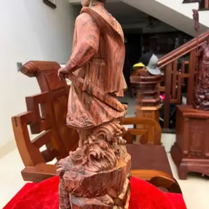 Tượng Trần Quốc Tuấn Gỗ Trắc Việt Liền Khối Có Sơn G5030