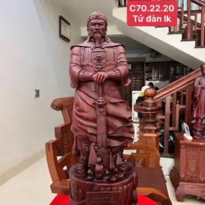 Tượng Trần Quốc Tuấn Gỗ Tử Đàn Liền Khối Đục Kỹ Nét G5033