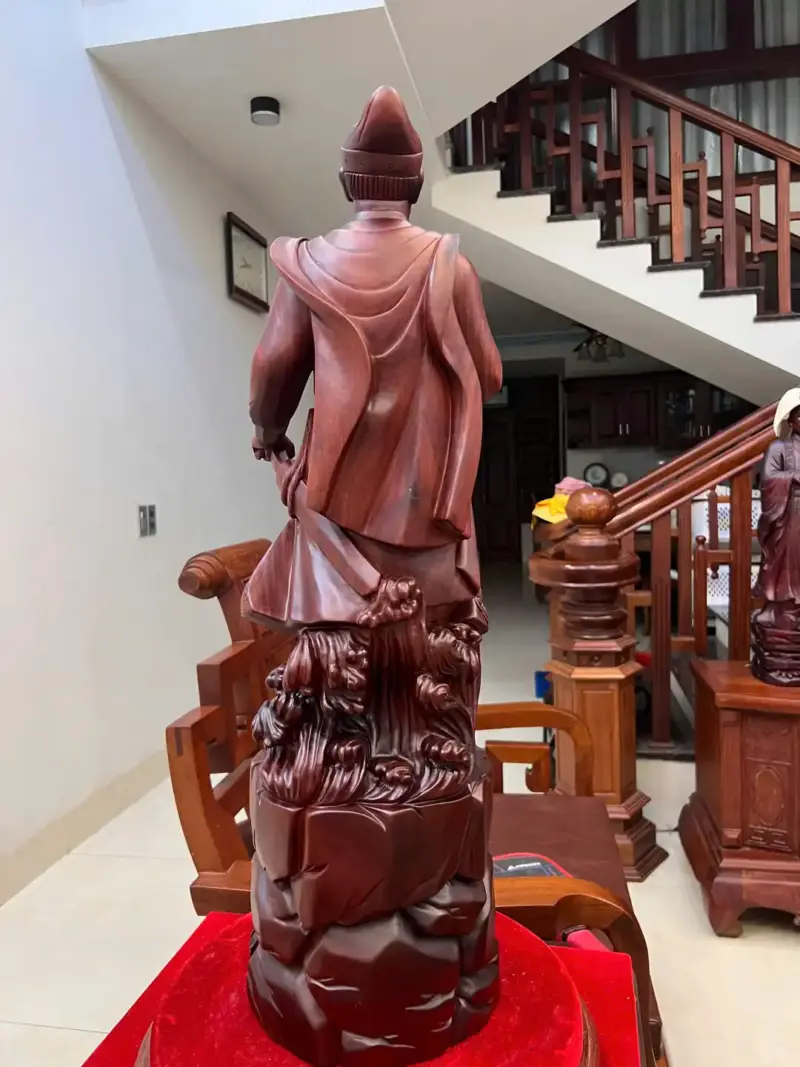 Tượng Trần Quốc Tuấn Gỗ Tử Đàn Liền Khối G5123