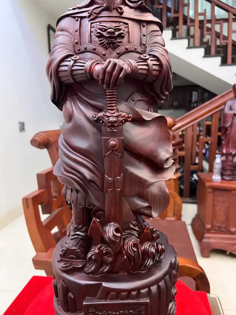 Tượng Trần Quốc Tuấn Gỗ Tử Đàn Liền Khối G5141